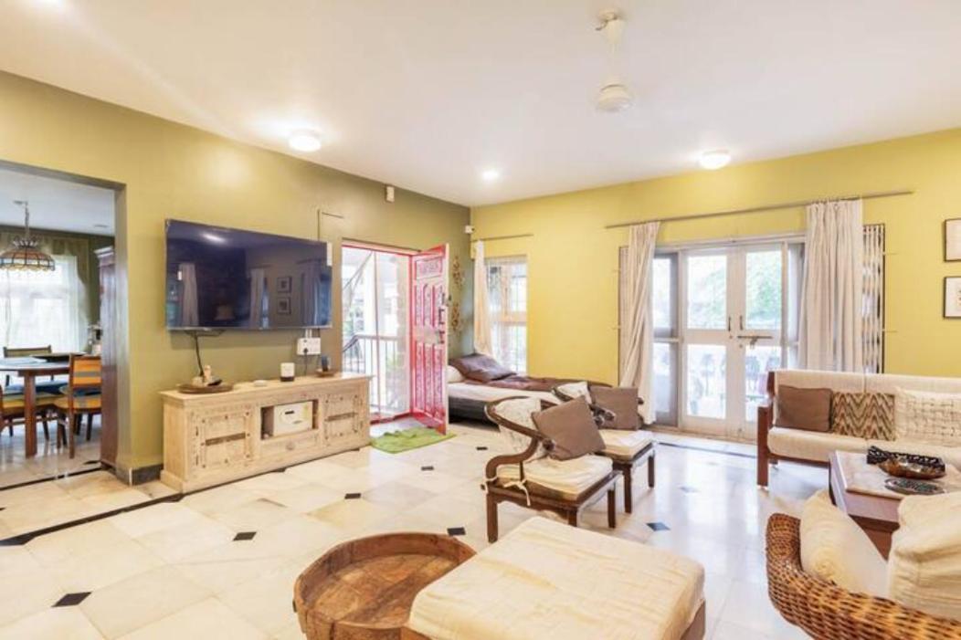 Villa Francis Exclusive 4-bedroom Family Retreat With Pool