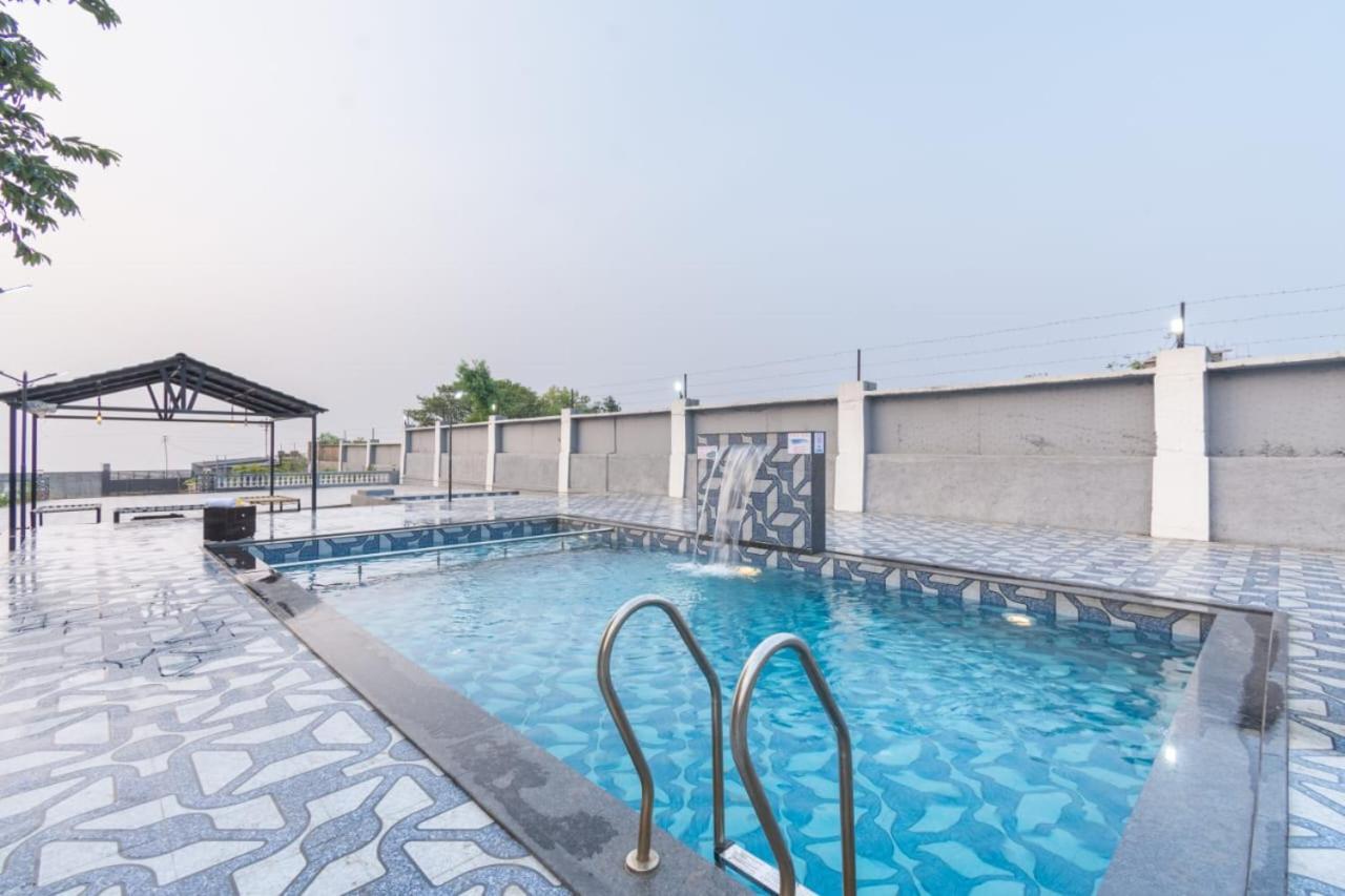 Narzo 6bhk Villa
