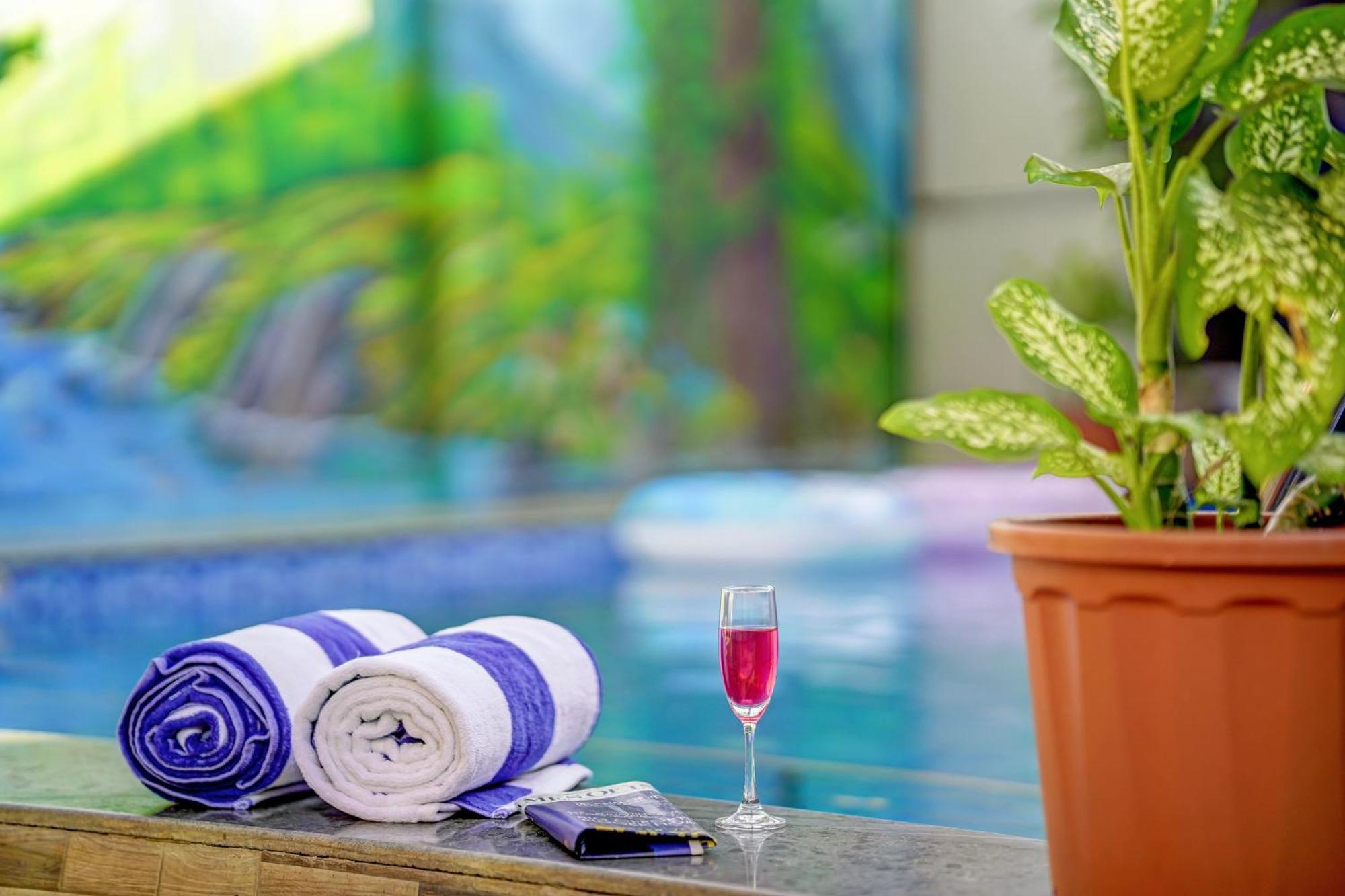 Alaya 4 Bhk With Poolside Gazebo & Garden - Nest Villa