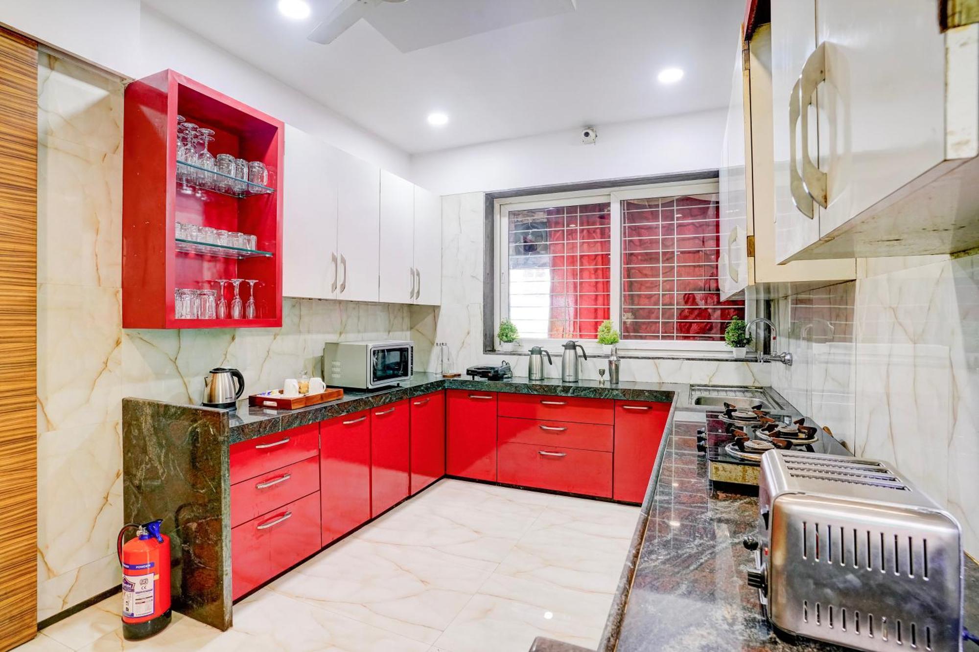 Villa Alaya 4 Bhk With Poolside Gazebo & Garden - Nest *