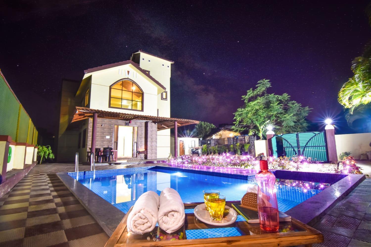 Cliff View With Huge Swimming Pool And Baby Pool Lonavala