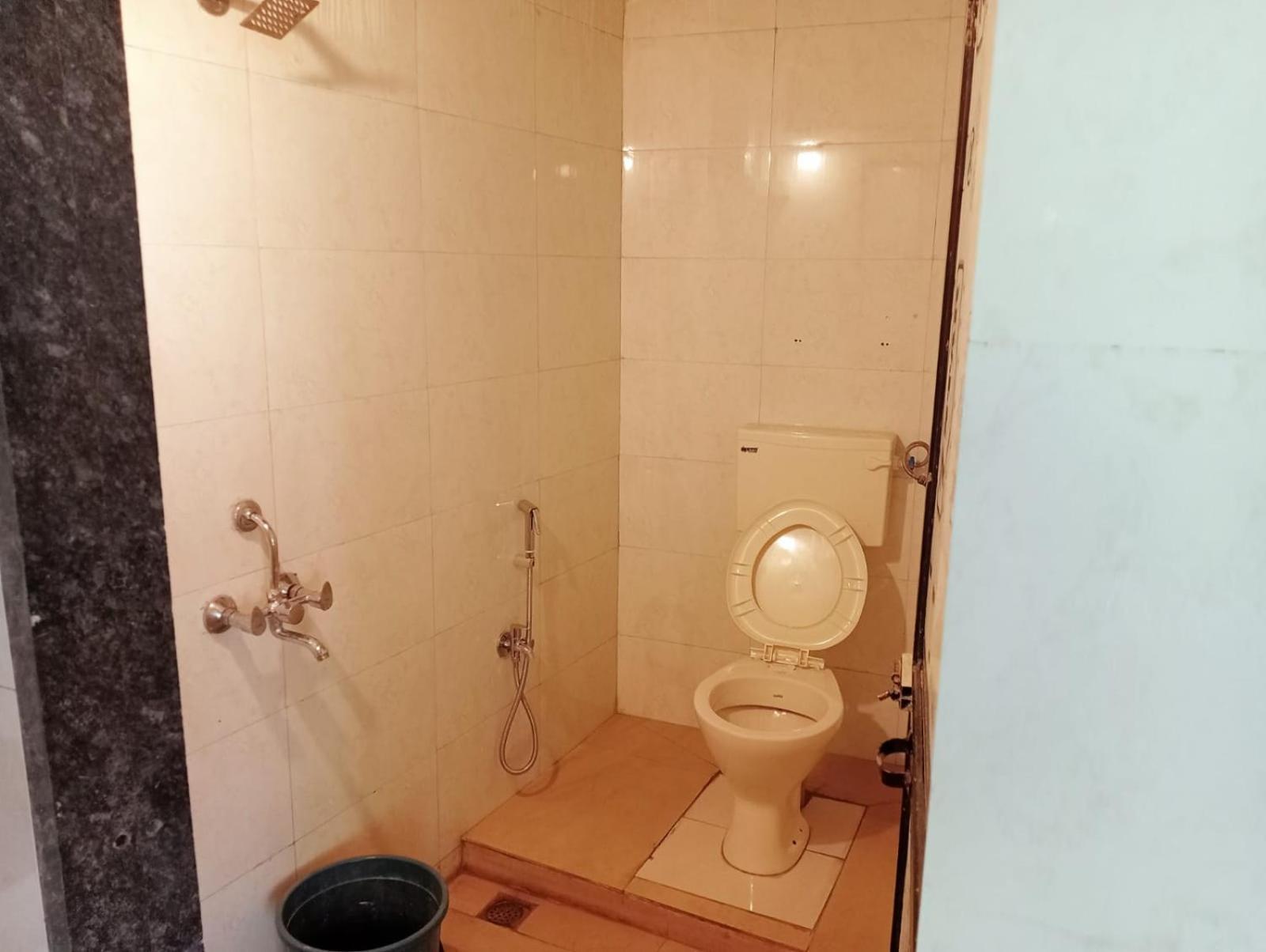 The Corner House By Valecha Hostel Lonavala