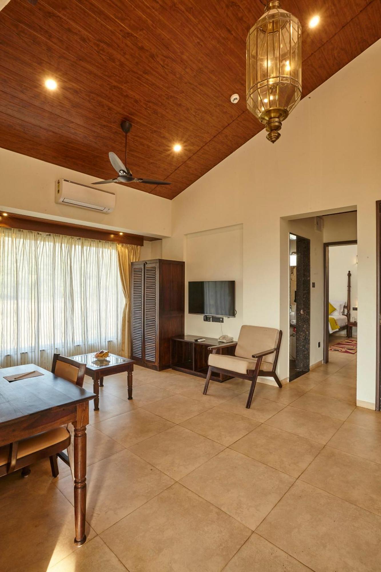 Hotel Mastiff Grand La Villae Lonavala