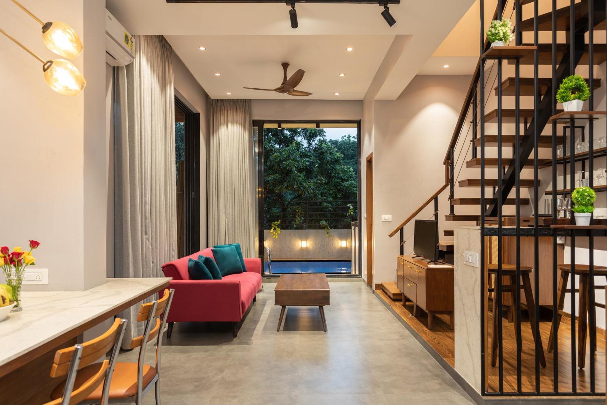 Seven Sands I Oak Wood I Pvt Pool - 2 Bhk Duplex
