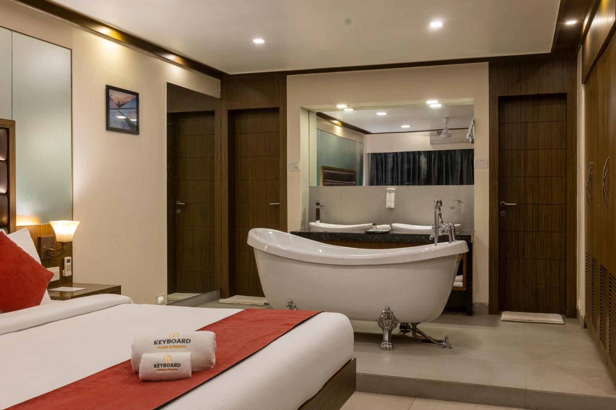 Hotel The Metropole By Keyboard 3*