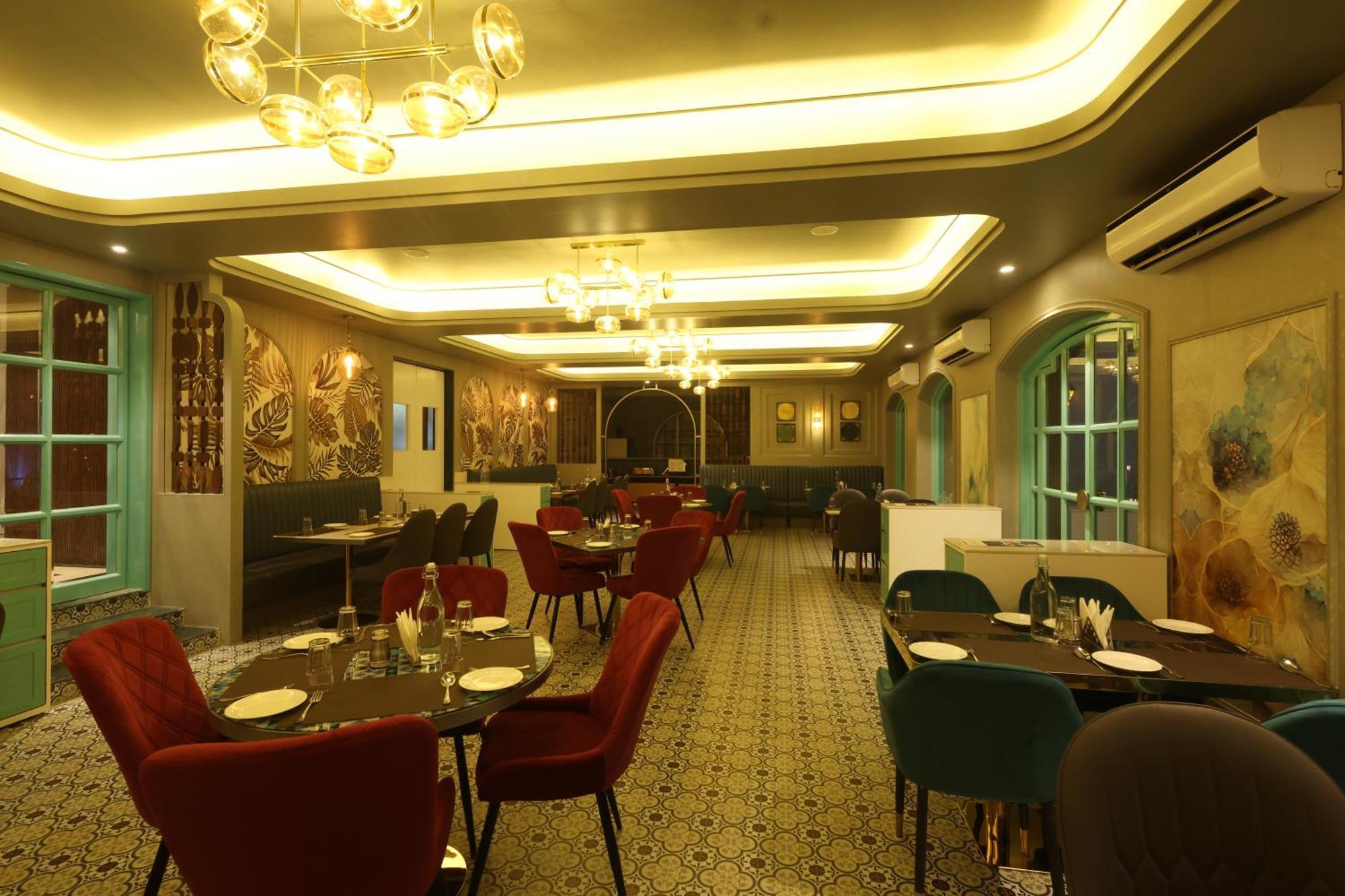 The Metropole By Keyboard Hotel
