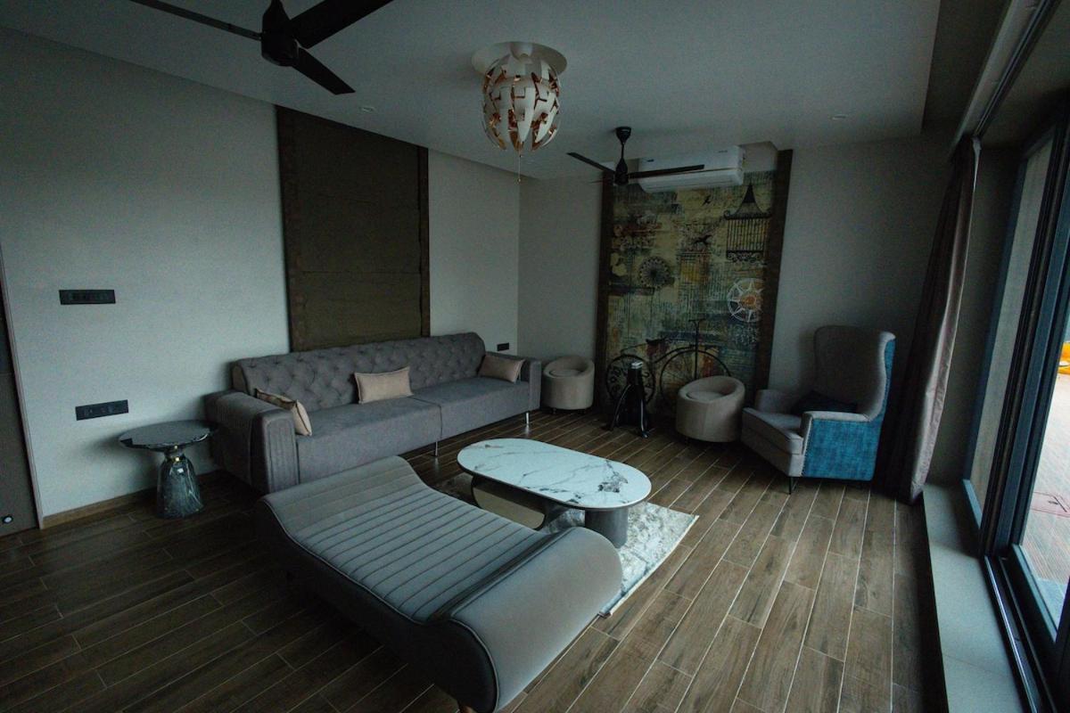 Villa Aviran 5bhk - Jacuzzi House
