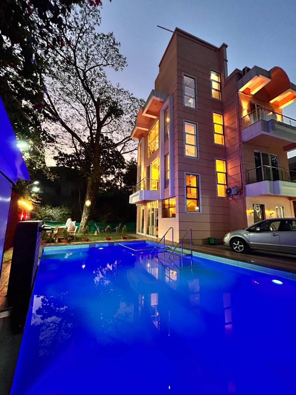 Amy Luxury 5bhk With Private Swimming Pool Villa