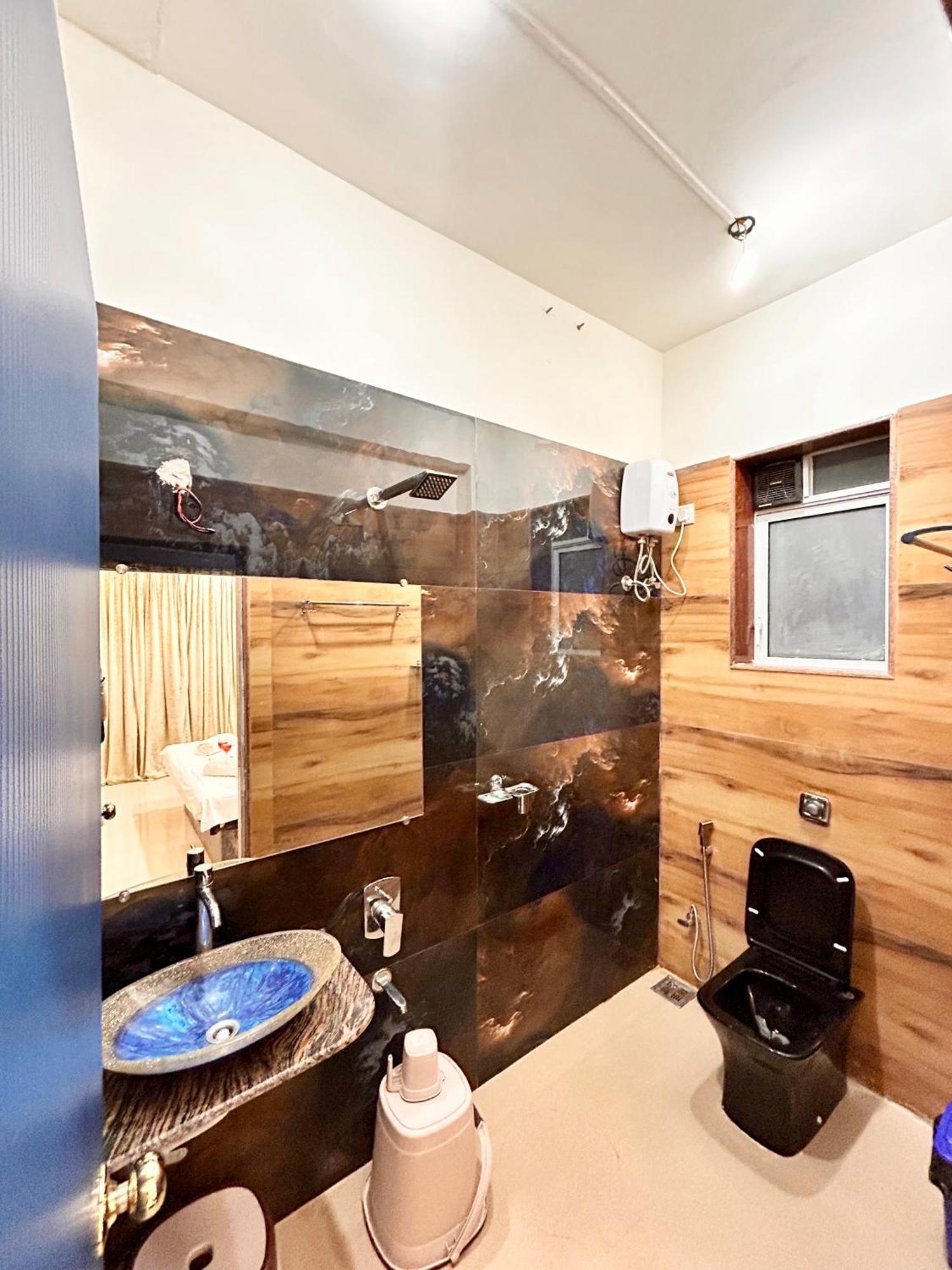 Villa Amy Luxury 5bhk With Private Swimming Pool