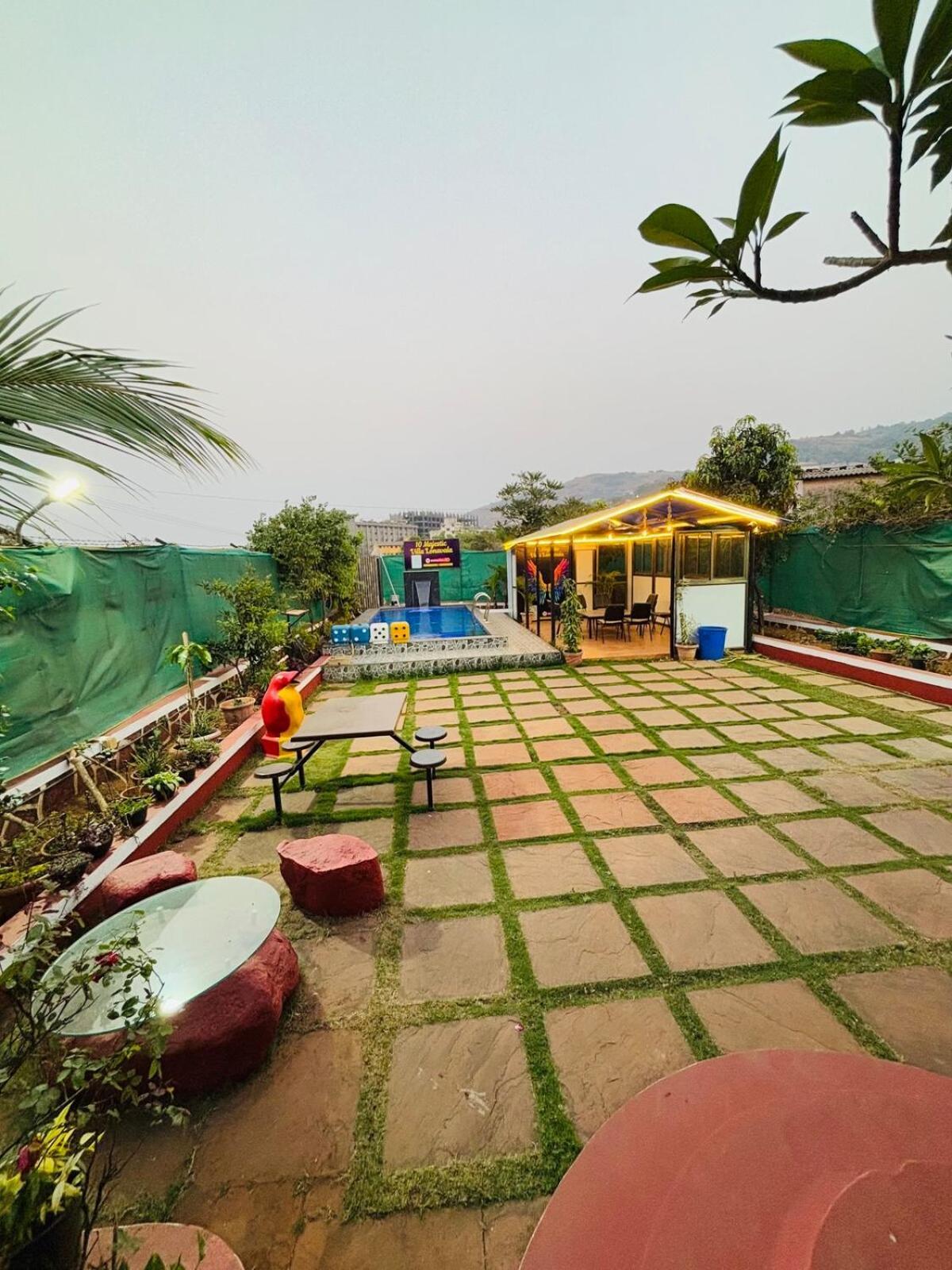 10 Majestic Villa