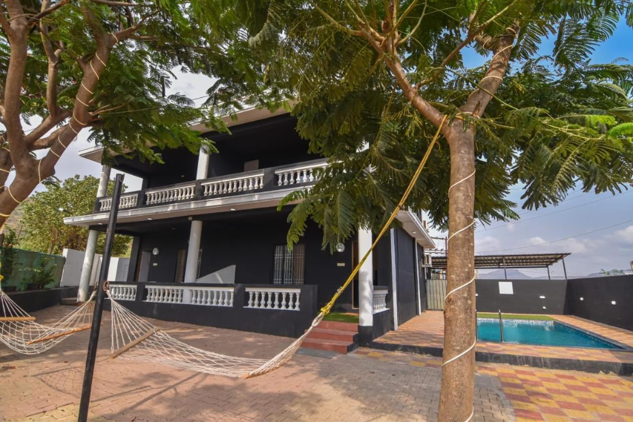 Empyrean Ll 3bhk Ll Black Horse Ll Ac Ll Private Pool Ll Wifi Ii Lux Ll Lonavala
