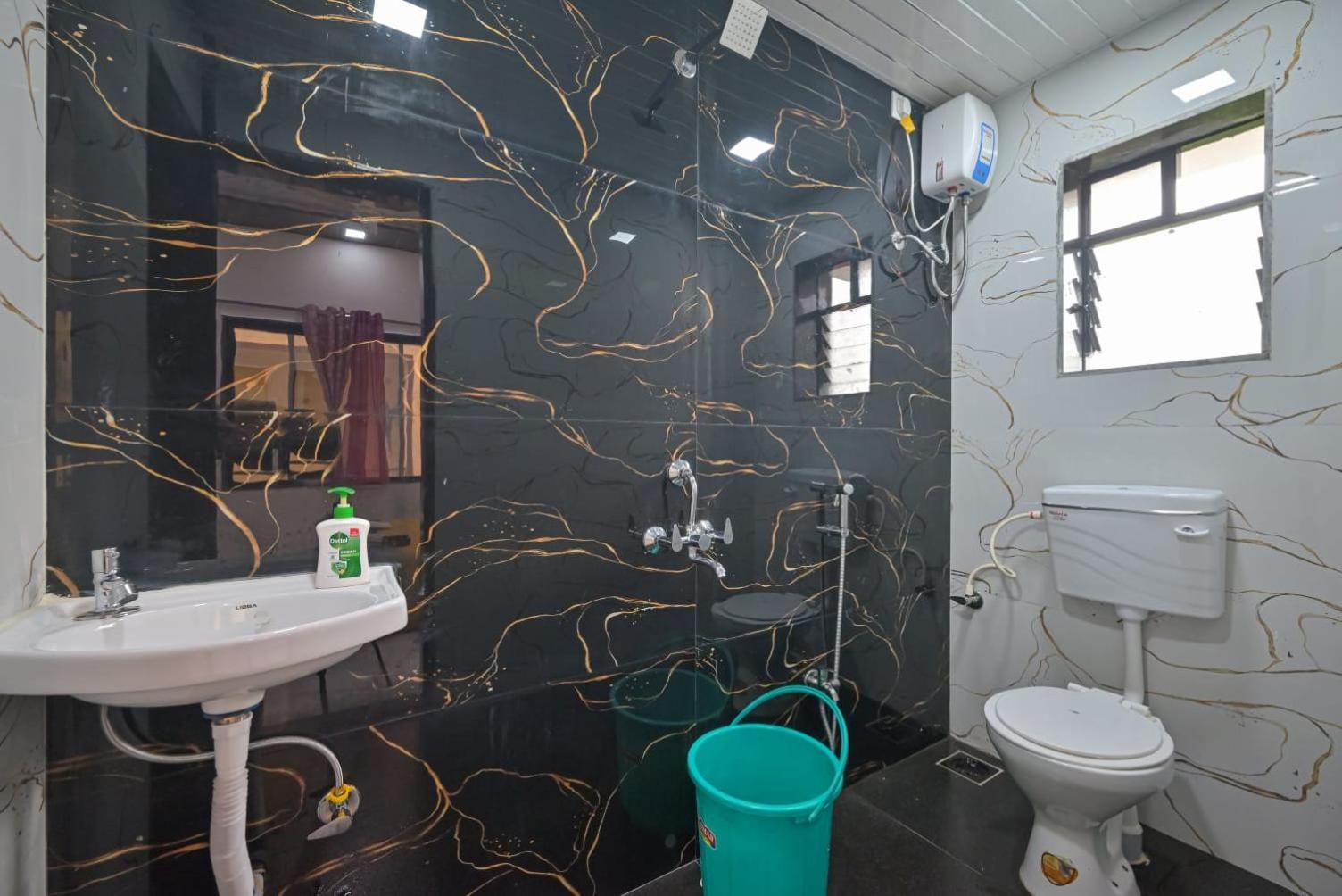 Ll Empyrean Ll Enfield Ll 2bhk Ll Ac Ll Pvt Pool Ll Ll *