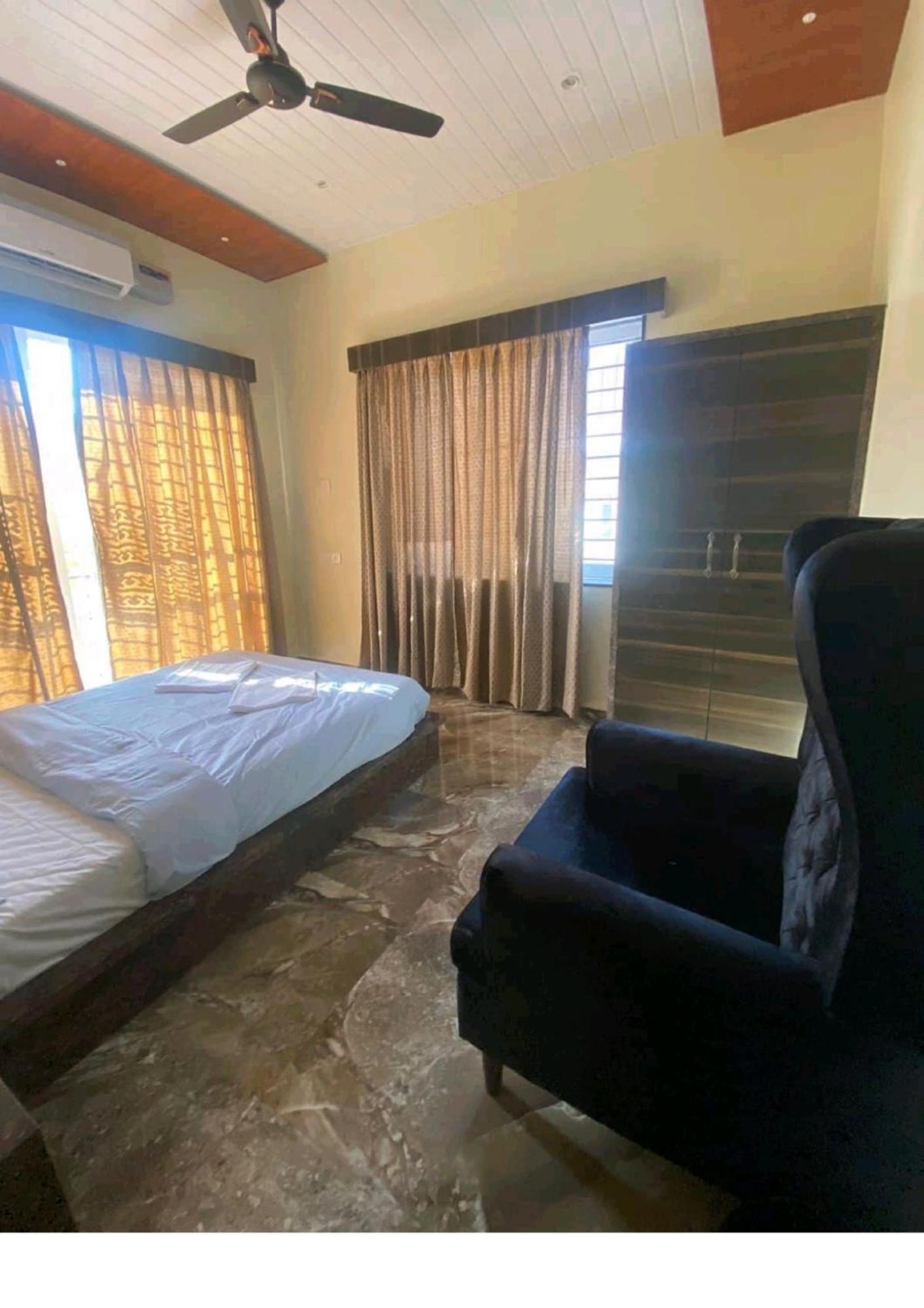 Villa 5bhk Pvt Pool/turf