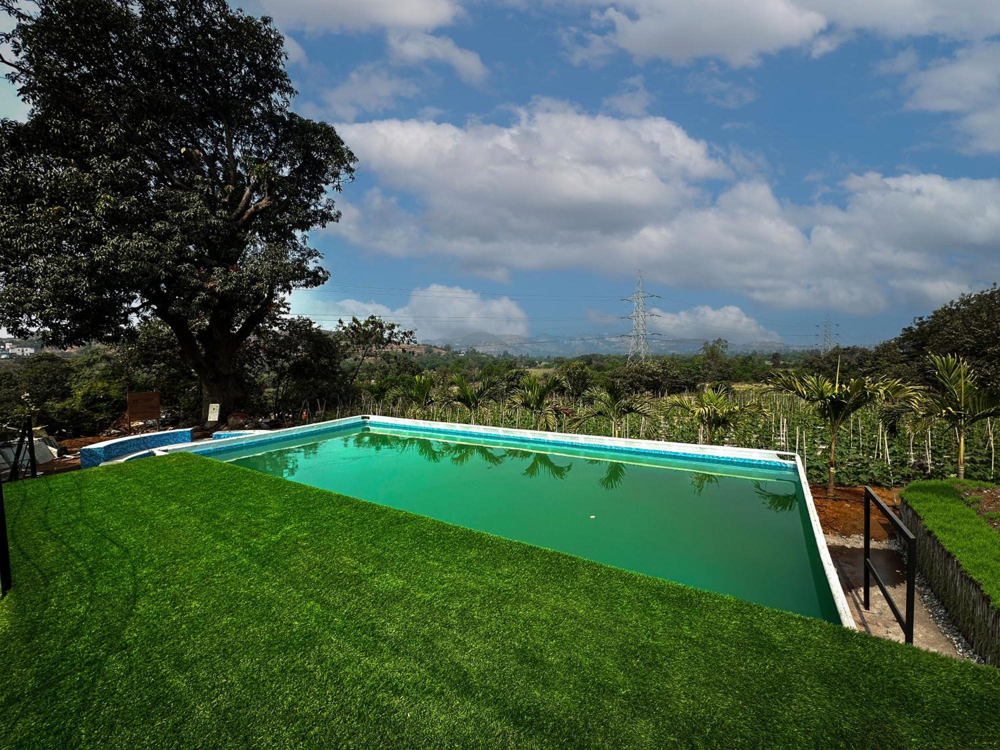 Varuwoods - Luxury Boutique Resort, Trekking & Water Sports 3* Lonavala