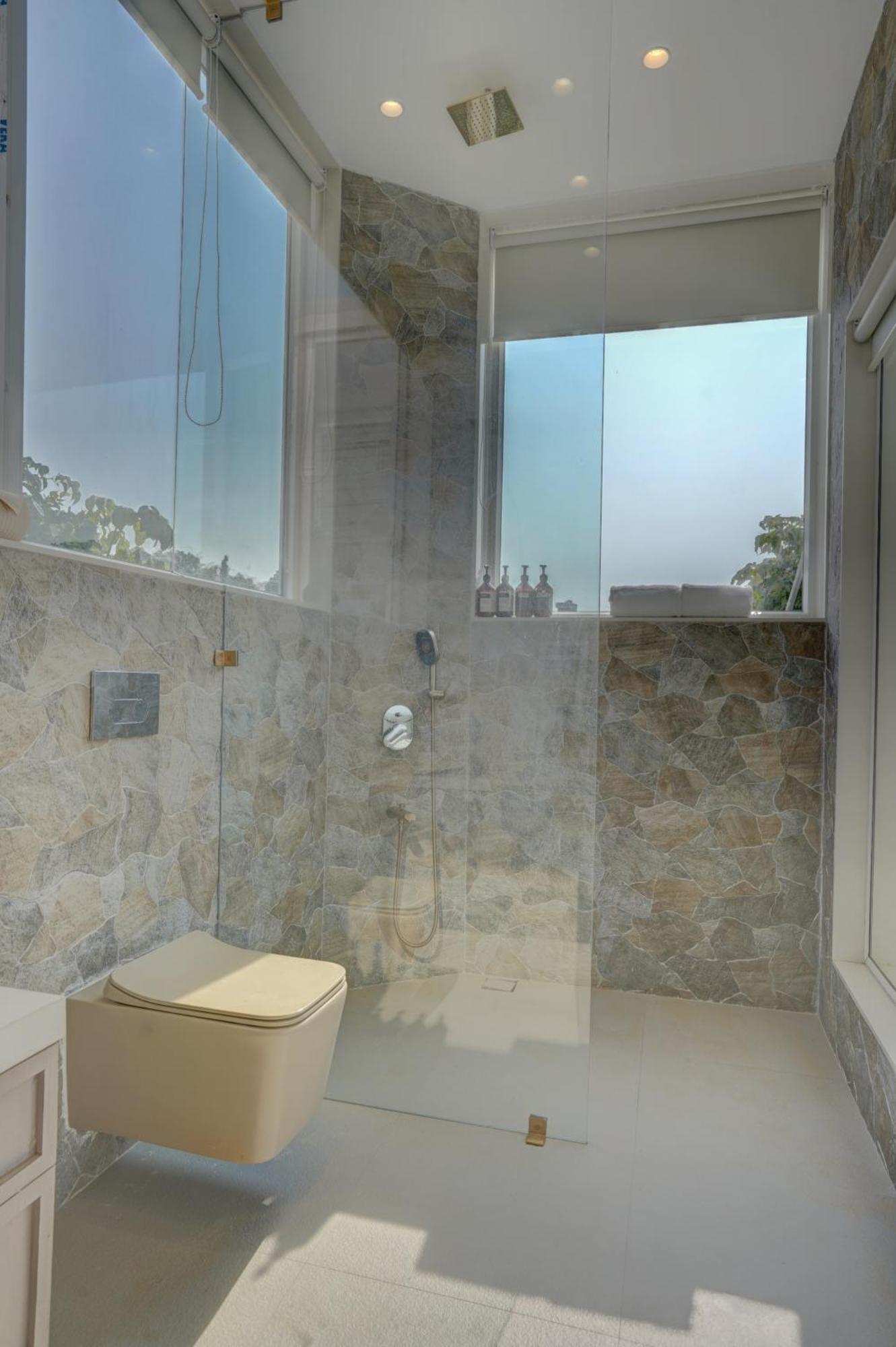 Elivaas Meraki - Luxe 6 Bhk Glass With Private Pool, Balcony, Garden & Gazebo Villa Lonavala
