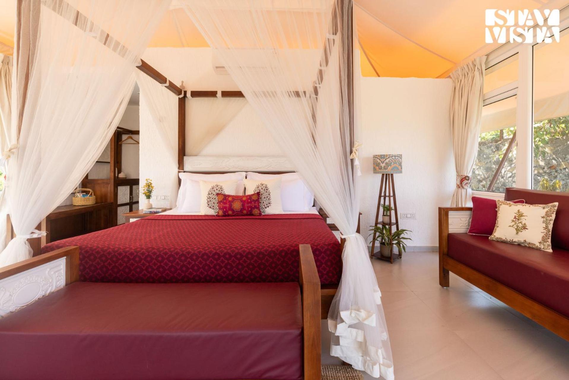 Stayvista At Vaana - Glamping Tents, Jacuzzi, Pool Villa *
