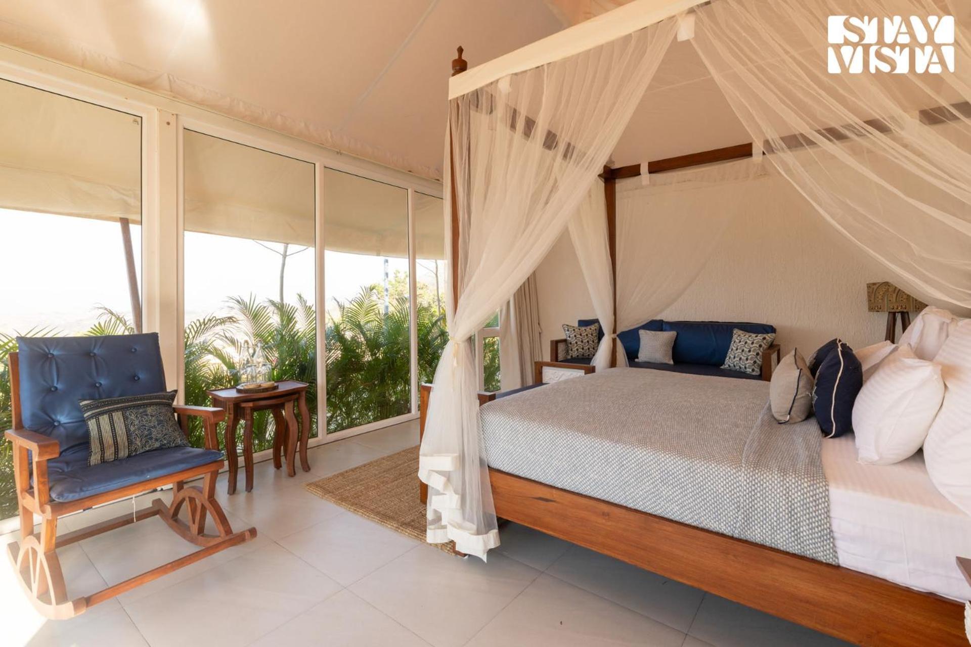 Villa Stayvista At Vaana - Glamping Tents, Jacuzzi, Pool *