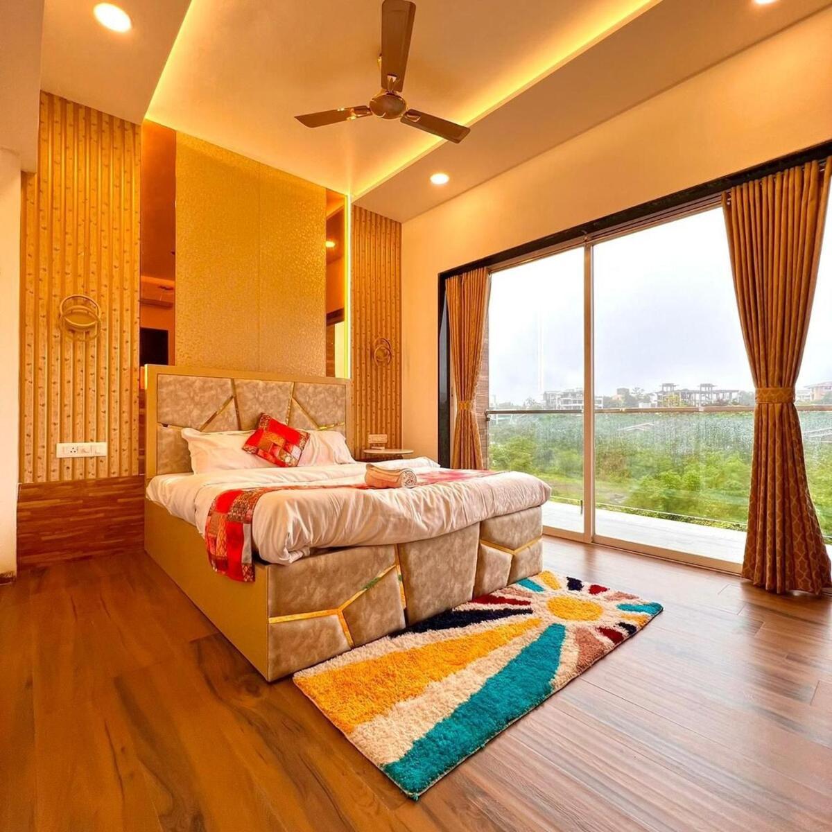 Shree 3 Bhk With Prvt Pool Villa