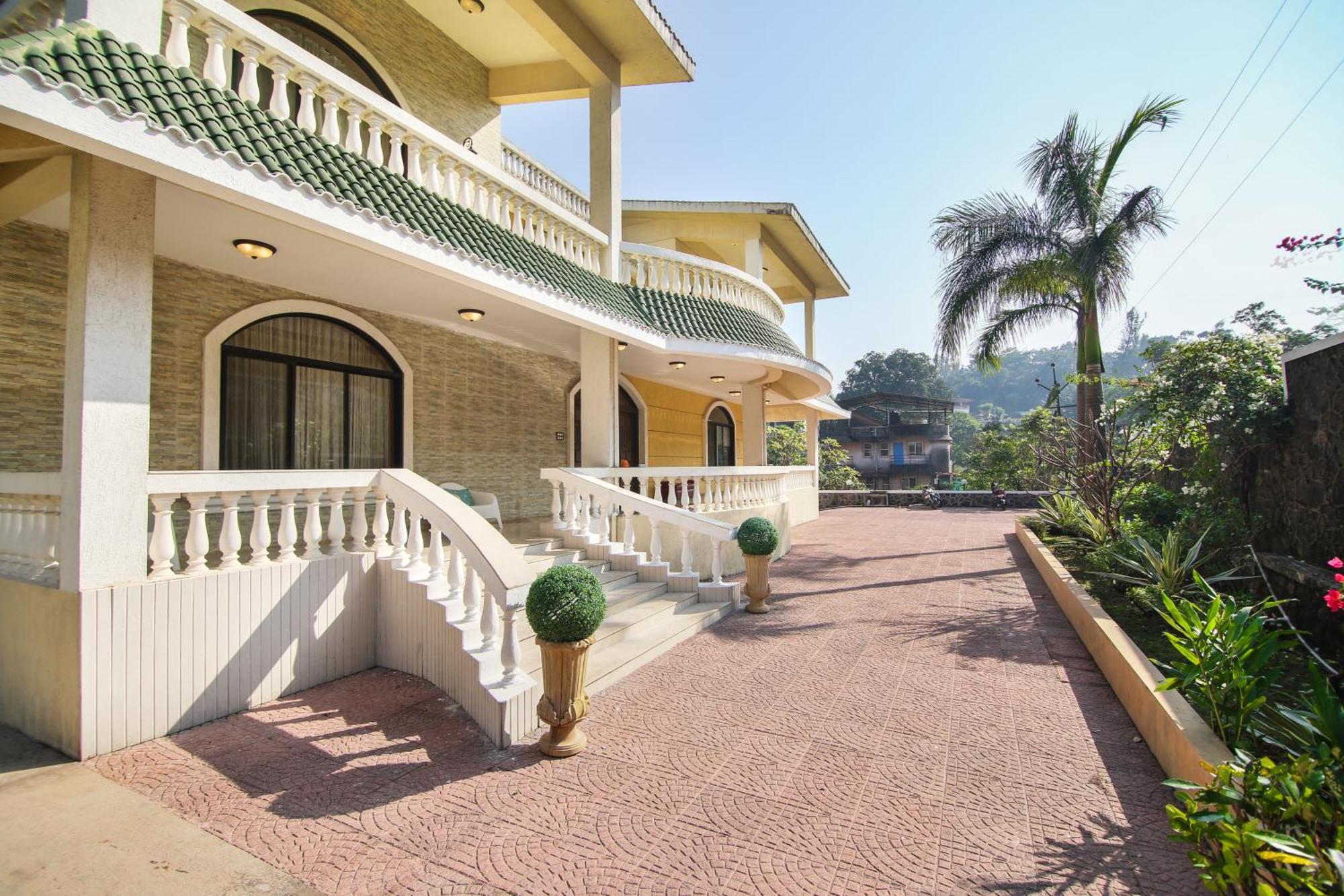 Villa Akbar Spacious 4bhk Grand Pool At Tranqvillas