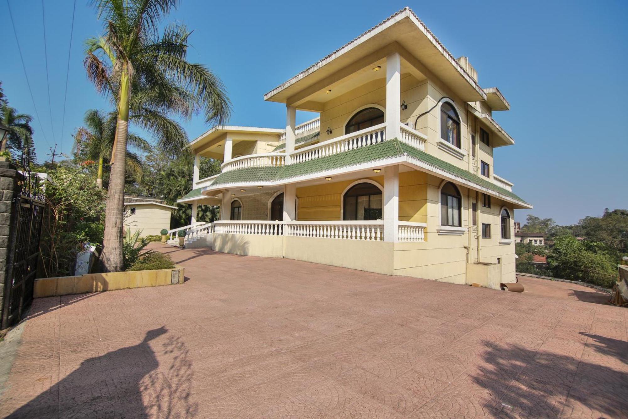 Akbar Spacious 4bhk Grand Pool At Tranqvillas Villa Lonavala
