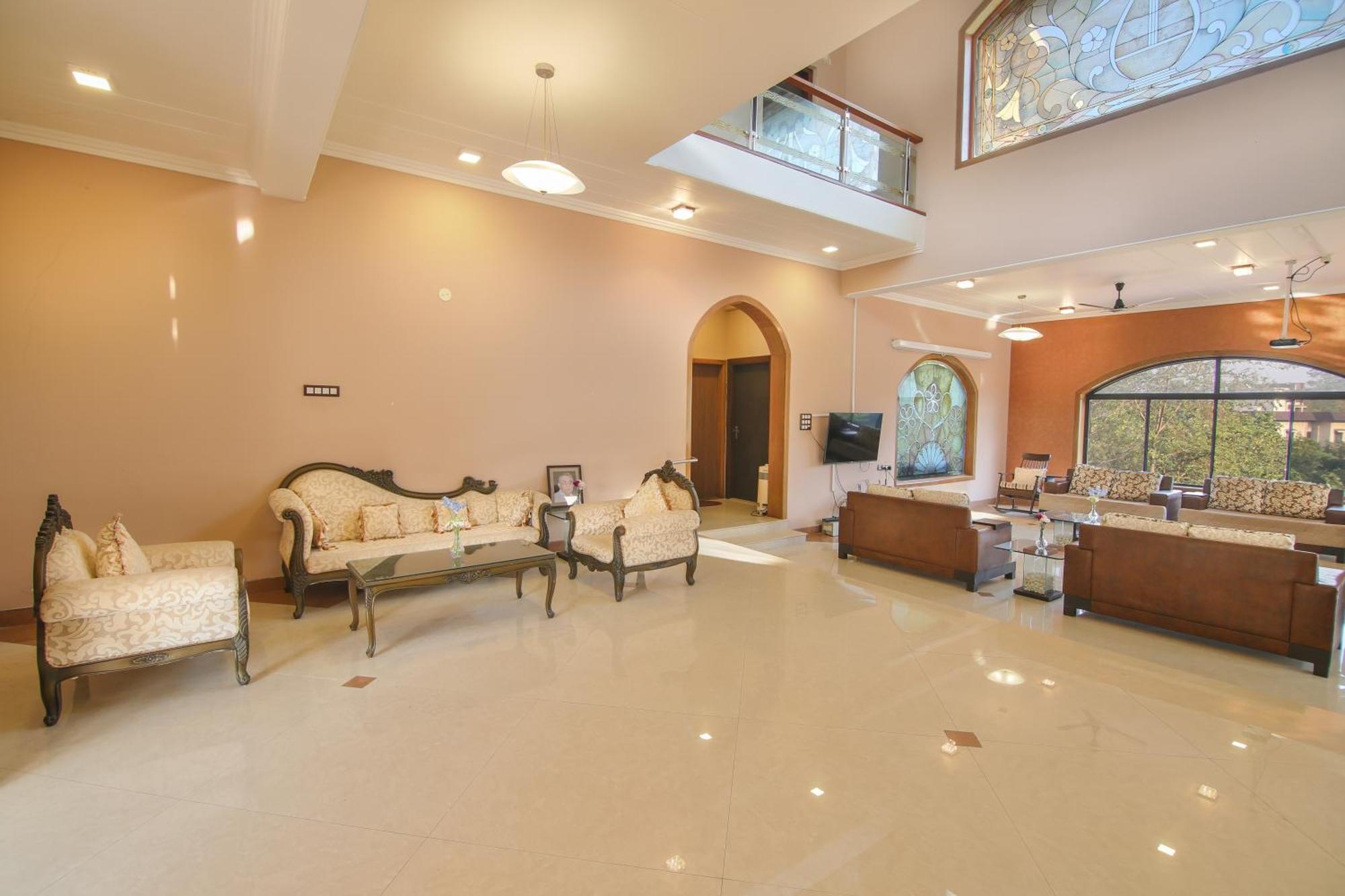 Akbar Spacious 4bhk Grand Pool At Tranqvillas * Lonavala