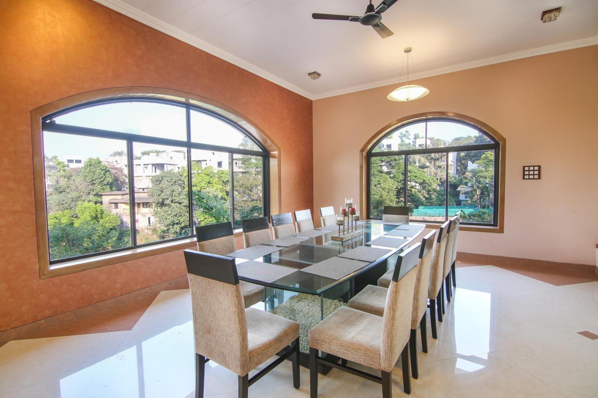 Akbar Spacious 4bhk Grand Pool At Tranqvillas Lonavala