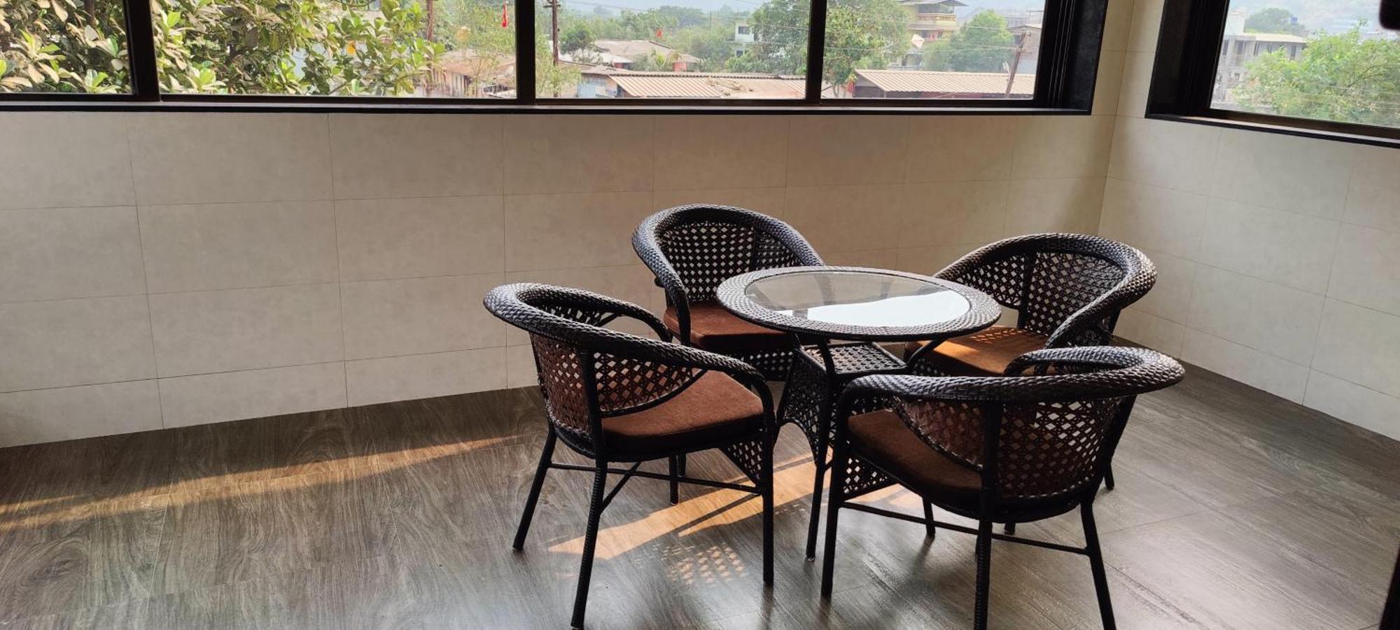 3bhk With Ac And Spacious Balcony For Party Apartment *