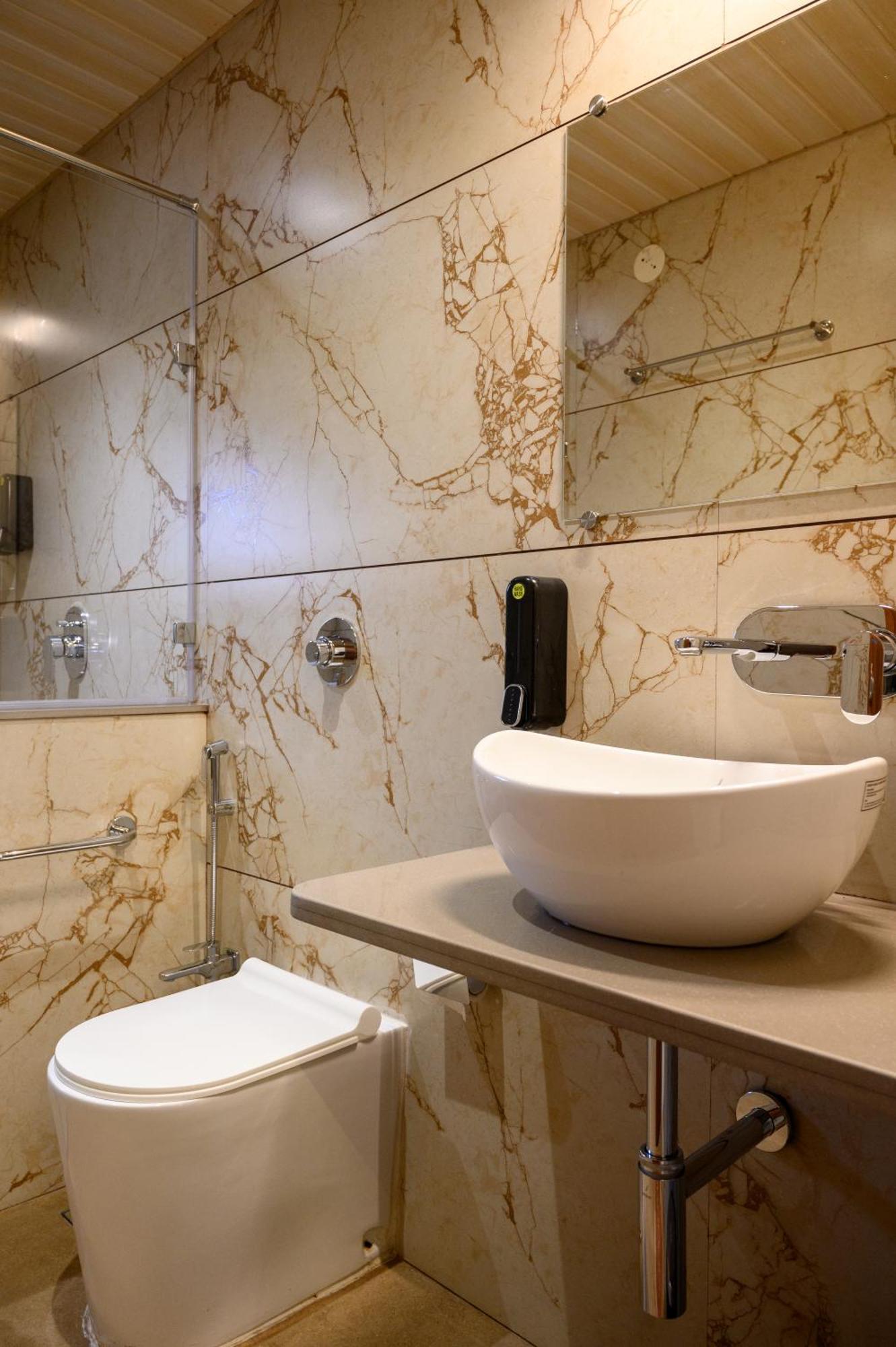 Girivihar Club - Pure Veg Resort 3*