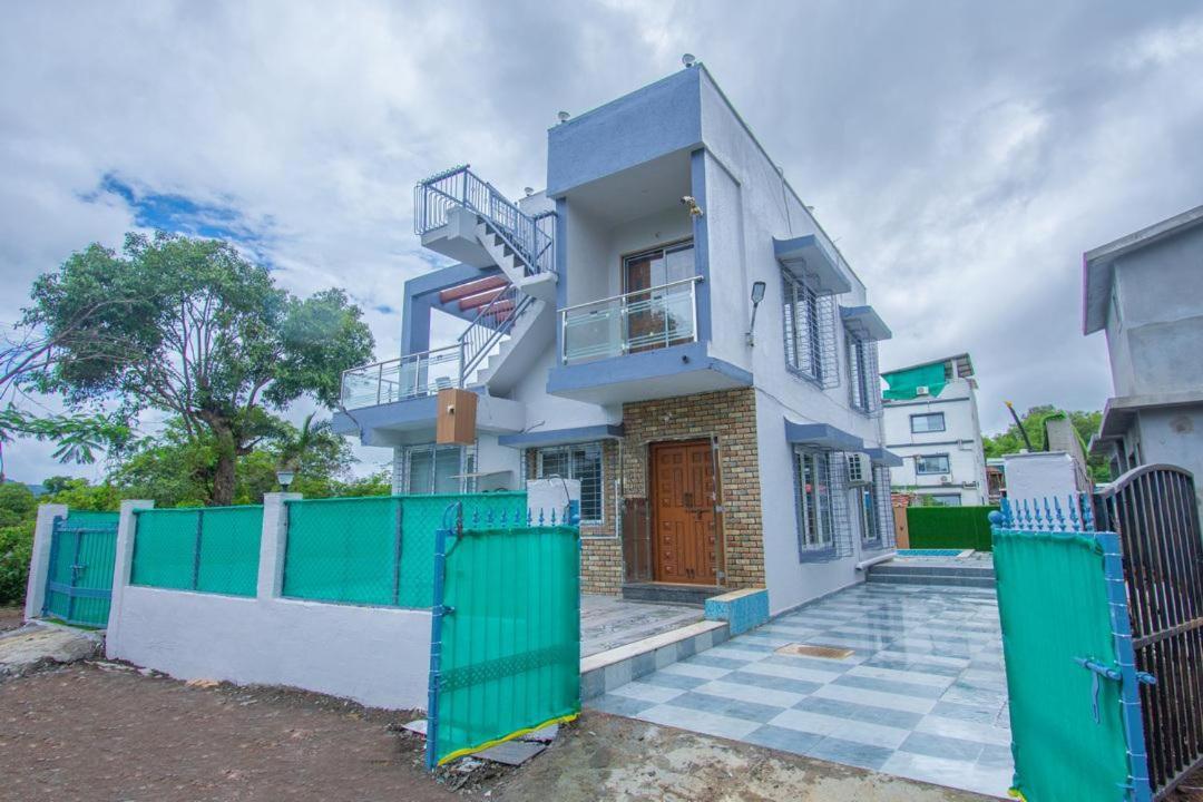 Villa Spacious 3bhk In *