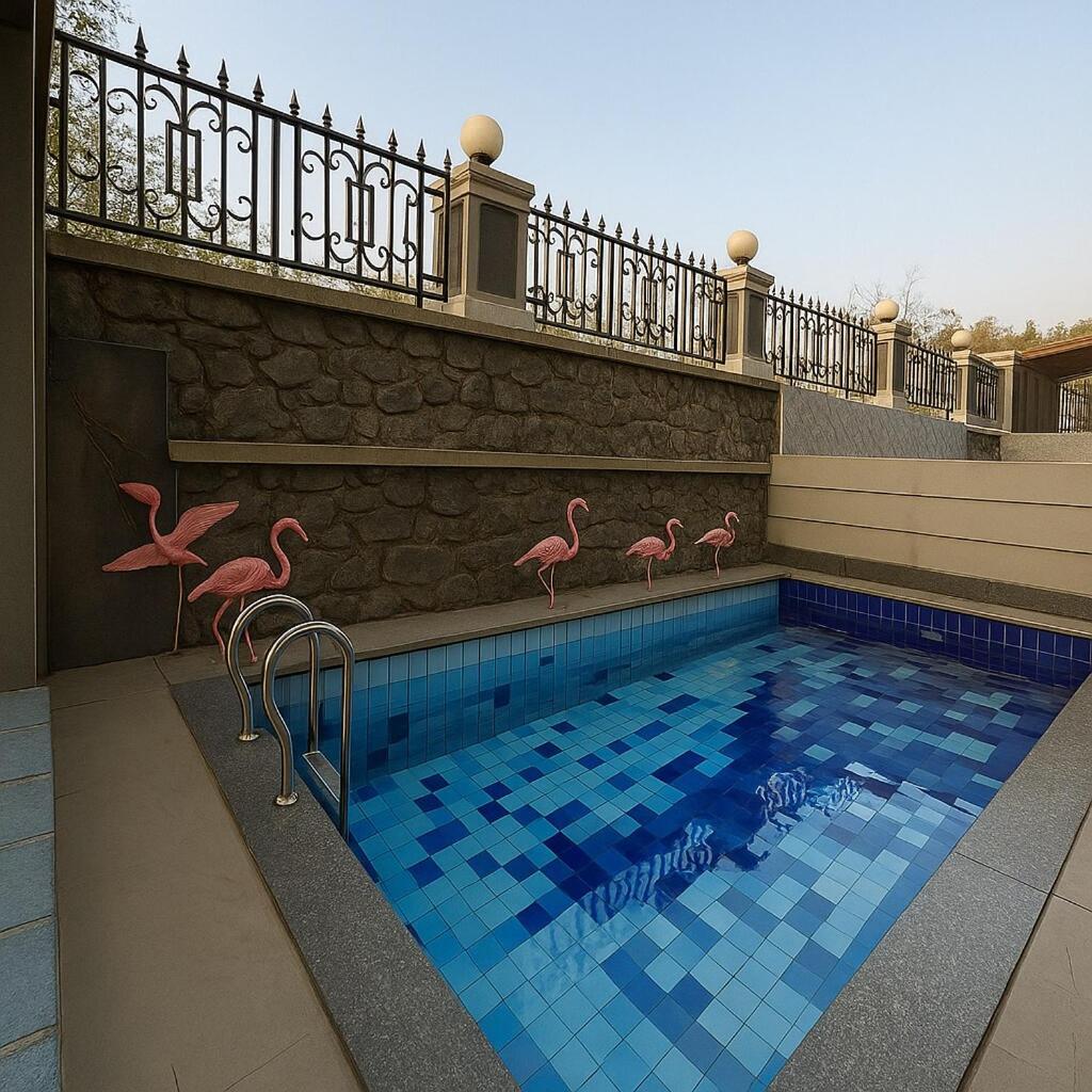 Villa Flamingo - 3bhk With Pool, Terrace & Luxury *
