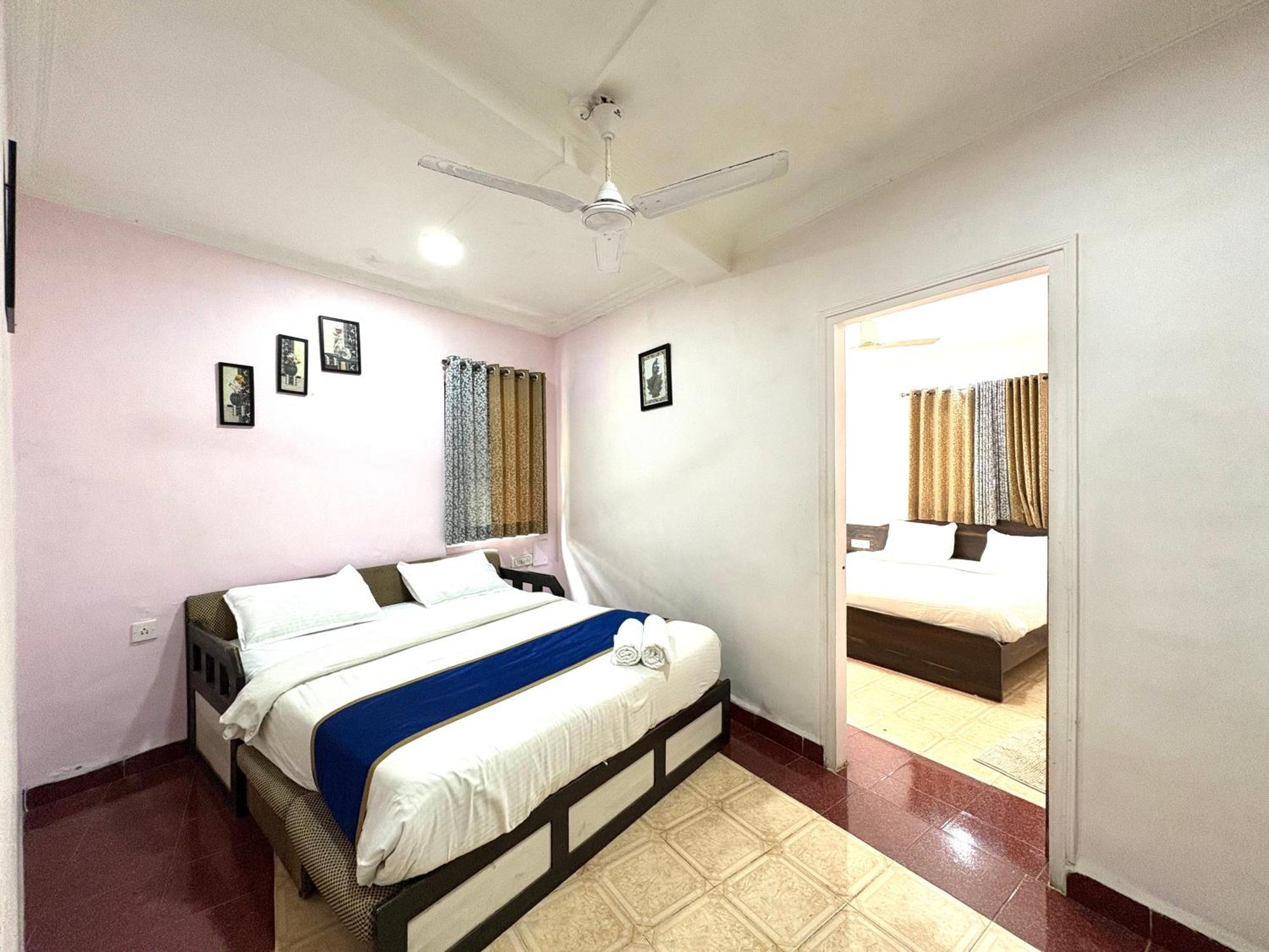 Hotel Laxmi Residency *
