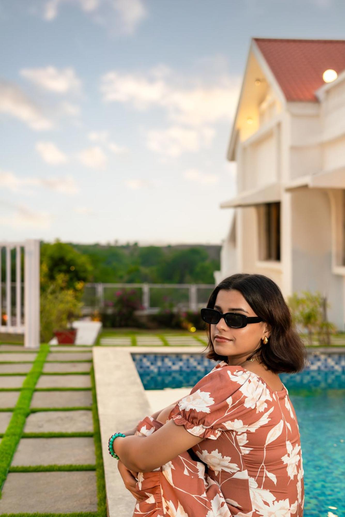 Villa Ekostay Luxe - Casa Noah - Paddle Court & Sunset Point Lonavala