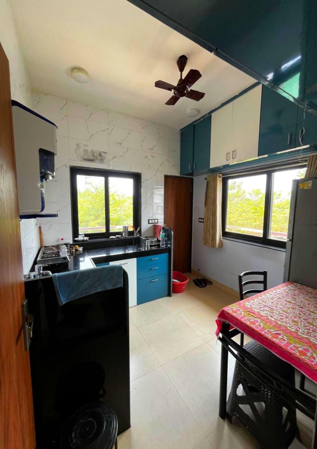 Apartment Aur02b02