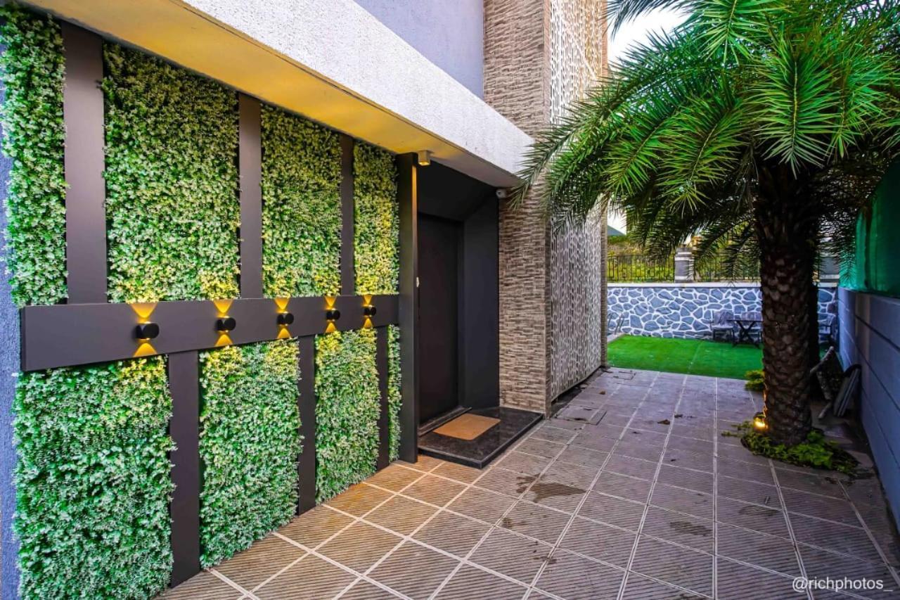 Apartment Aur035b01 *
