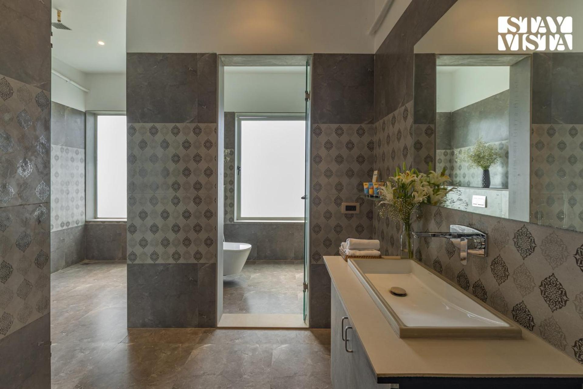 Stayvista At Eleve With Bonfire, Pool Villa Lonavala