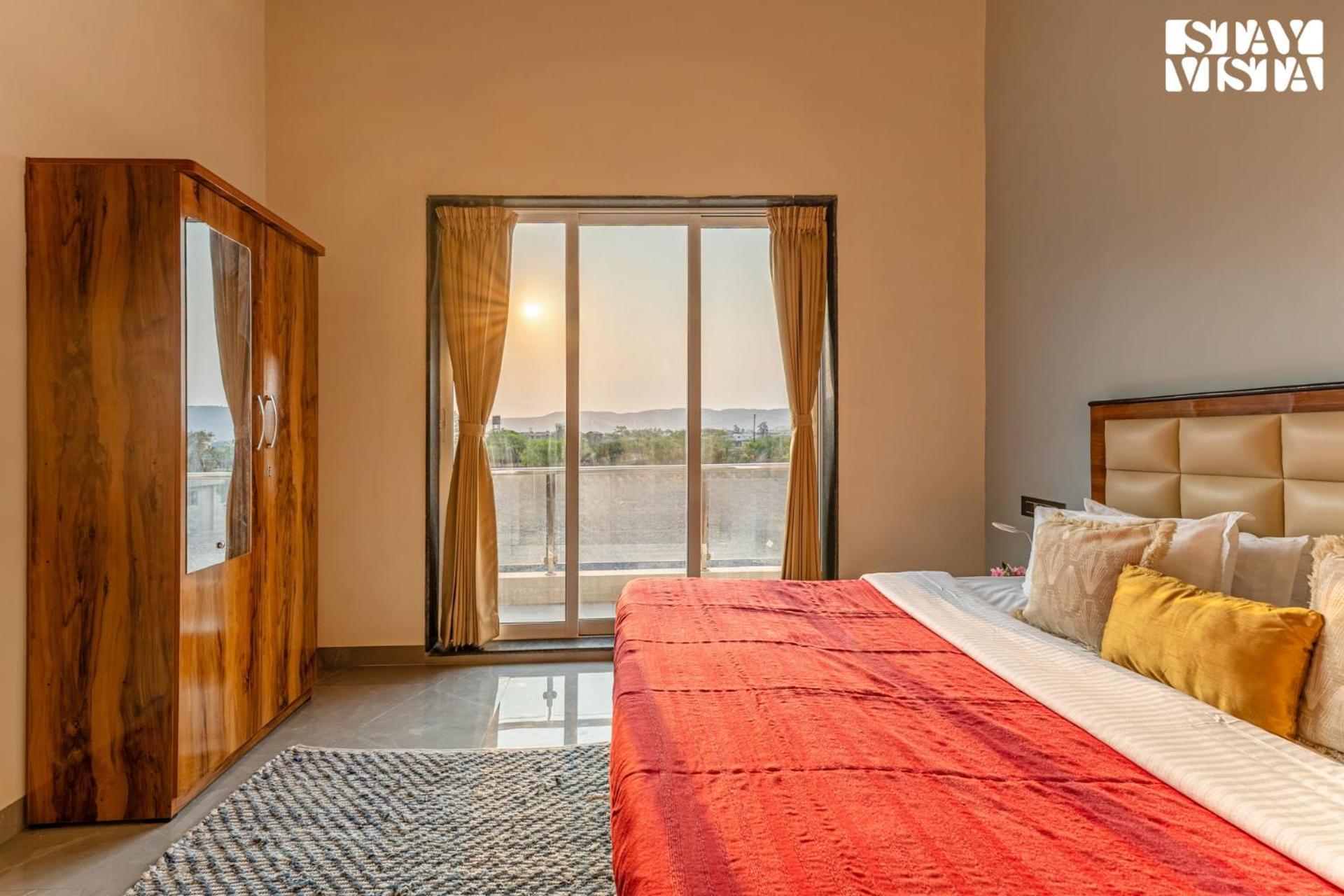 Stayvista At Rising House With Pool, Wi-fi, Bbq *