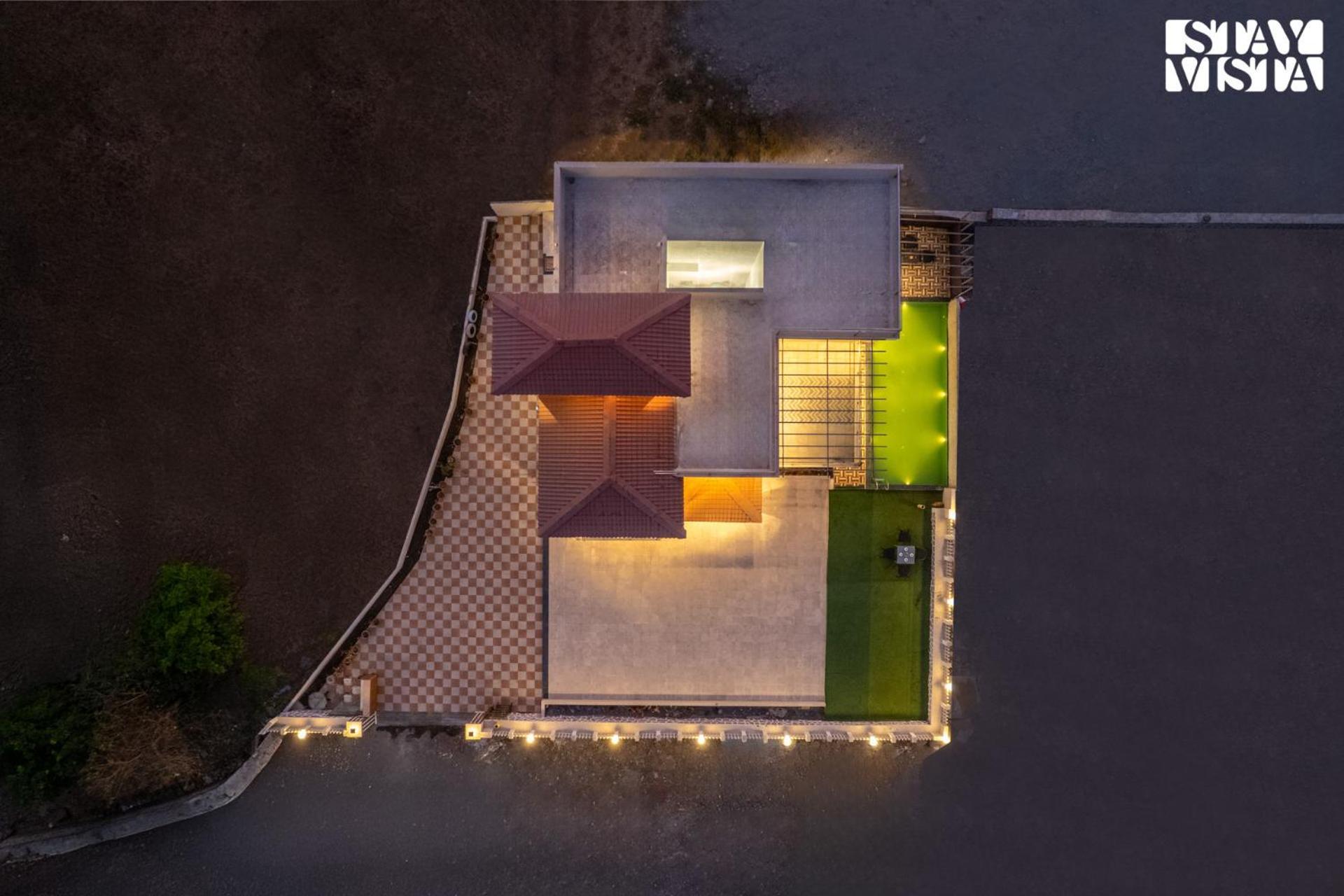 Stayvista At Rising House With Pool, Wi-fi, Bbq