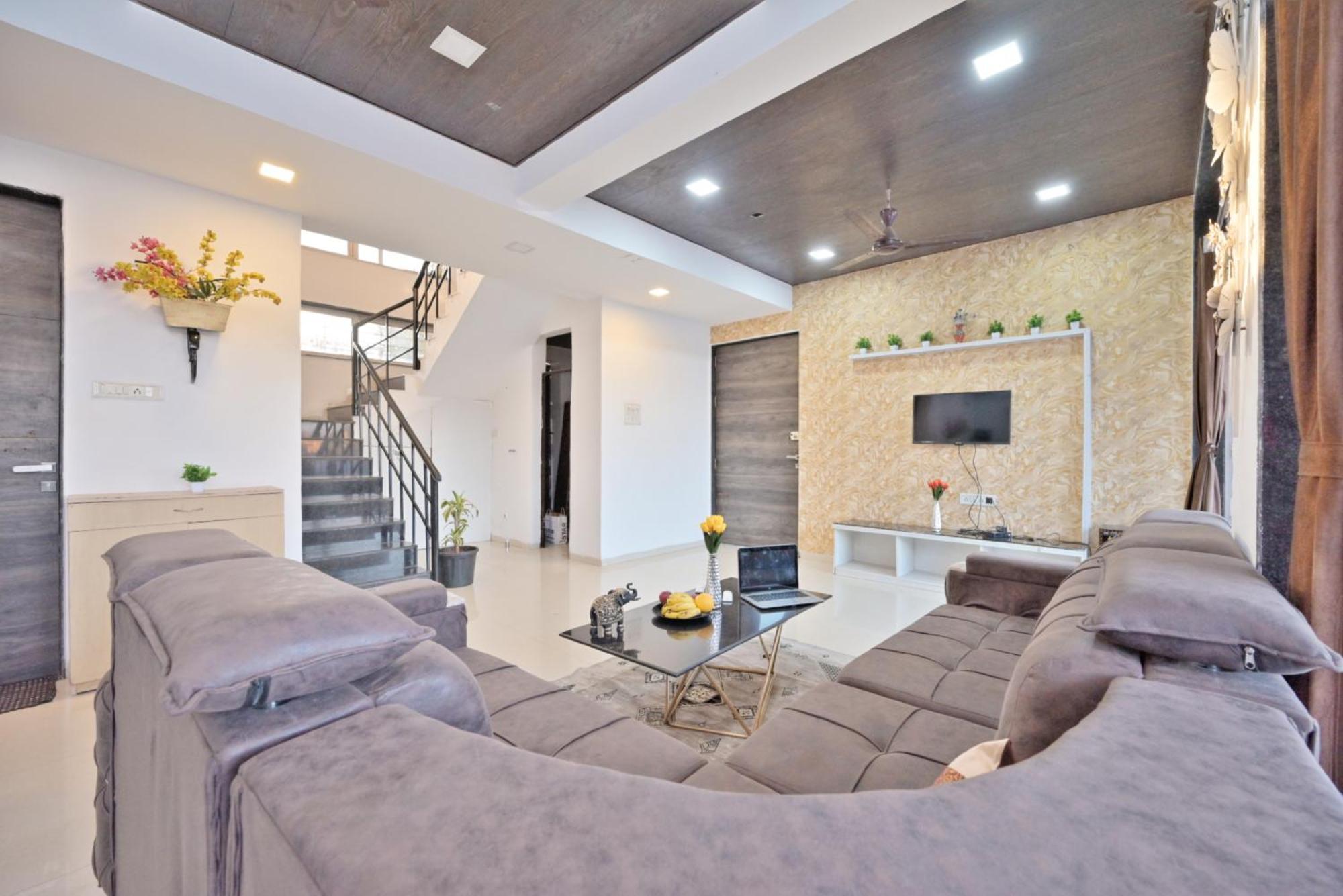 Ll Empyrean Ll Mystical Stone Ll 4bhk Ll Ac Ll Private Pool Ll * Lonavala