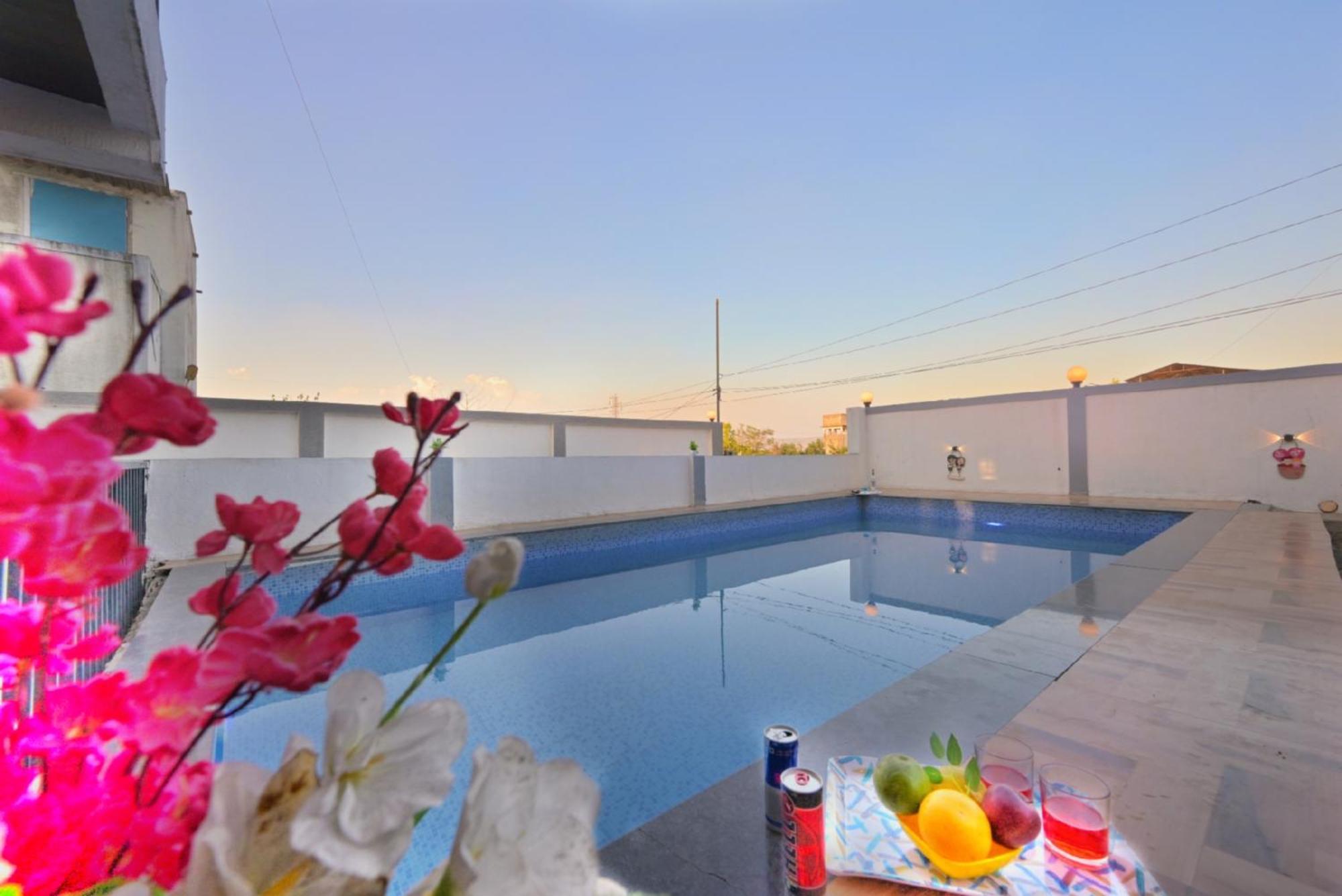 Ll Empyrean Ll Mystical Stone Ll 4bhk Ll Ac Ll Private Pool Ll Lonavala