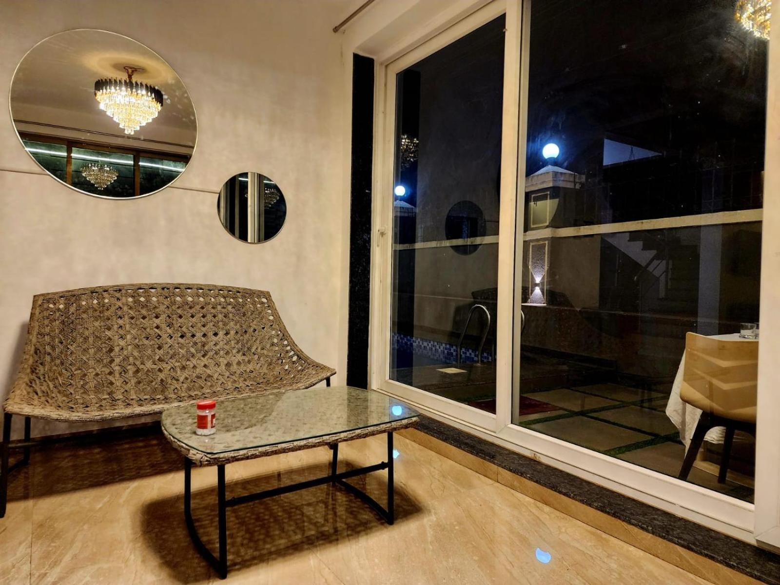 Twilight Ll 9pm 3bhk Ll Snooker Table Ll Swimming Pool Ll Ac Ll Bbq * Lonavala