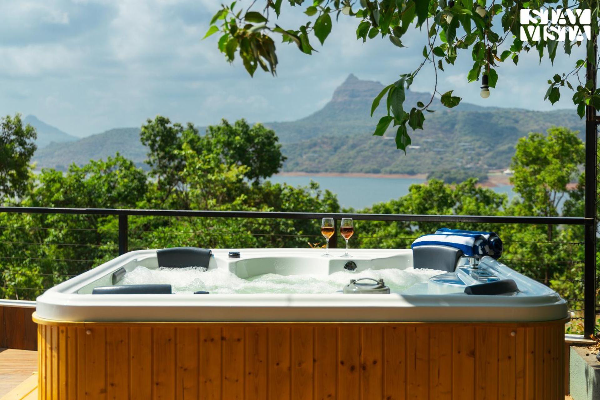 Stayvista At La Rive With Swimming Pool & View Villa Lonavala