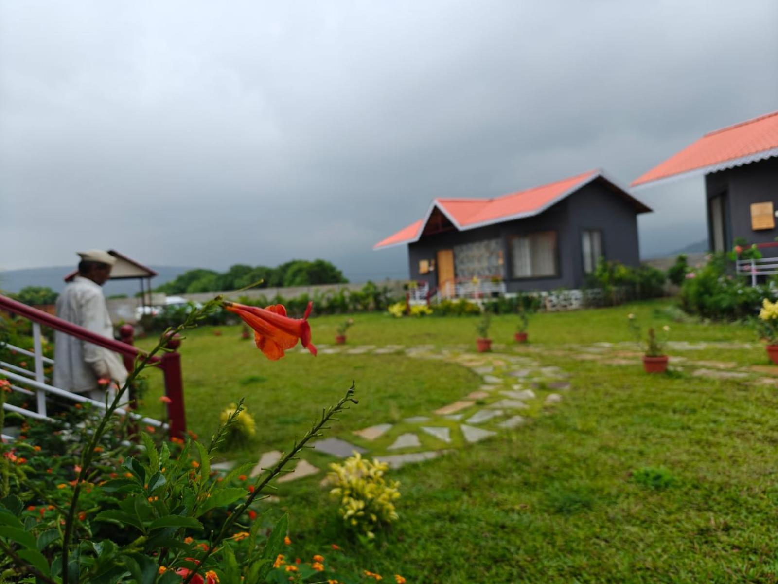 Resort Varuwoods - Luxury Boutique Resort, Trekking & Water Sports