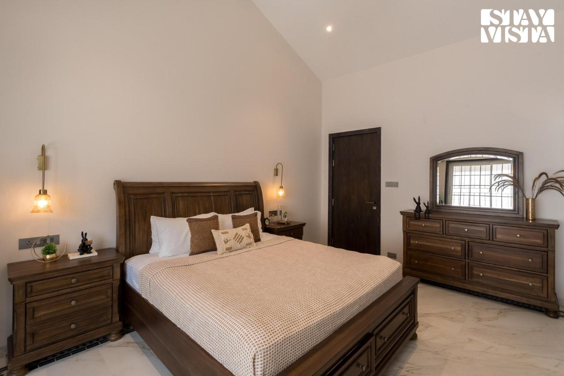 Stayvista At La Palm Amalfi - Pool, Wi-fi, Jacuzzi * Lonavala