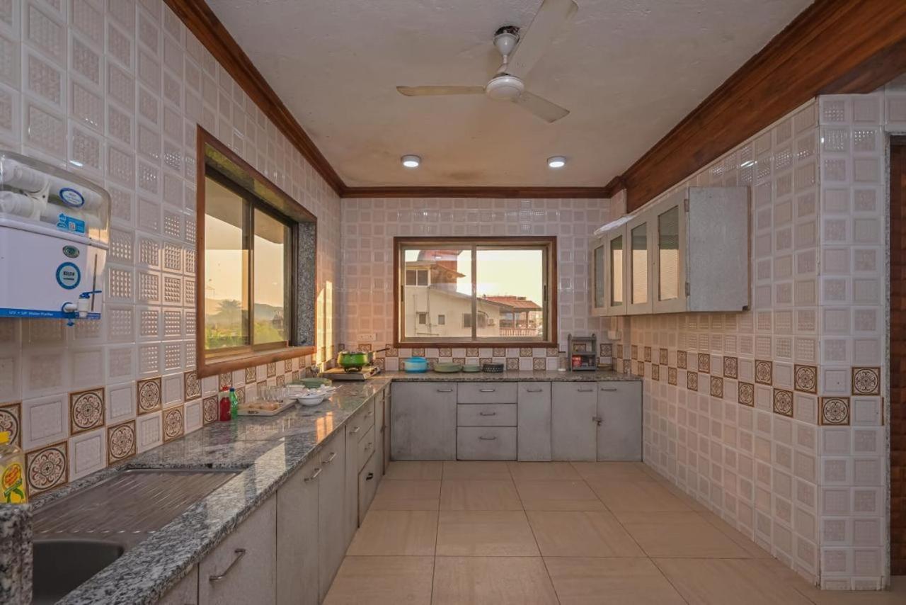 Villa Shreyas Mansion - Big 4 Bhk Ll Swimmimg Pool Ll Mountain View Ll Big Garden Lonavala