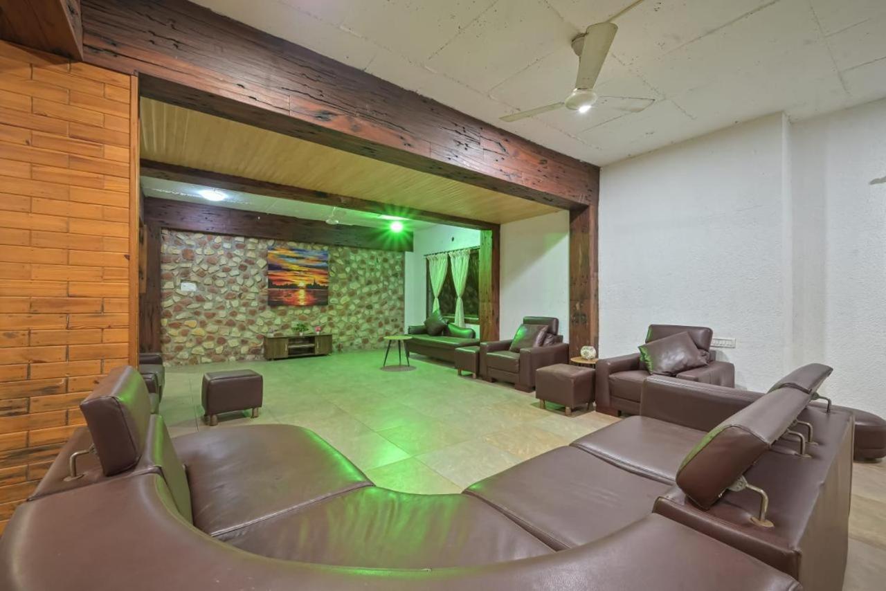 Shreyas Mansion - Big 4 Bhk Ll Swimmimg Pool Ll Mountain View Ll Big Garden Lonavala