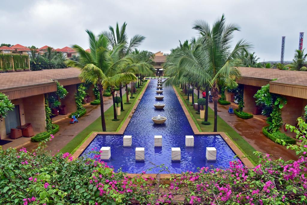 Della Lonavala