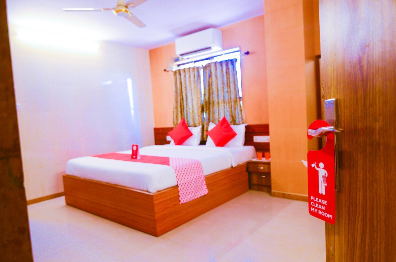 Oyo 11423 Royal Darbar Hotel 2*