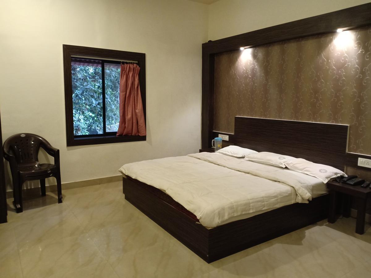 Oyo 11395 Ritz Heritage Lonavala