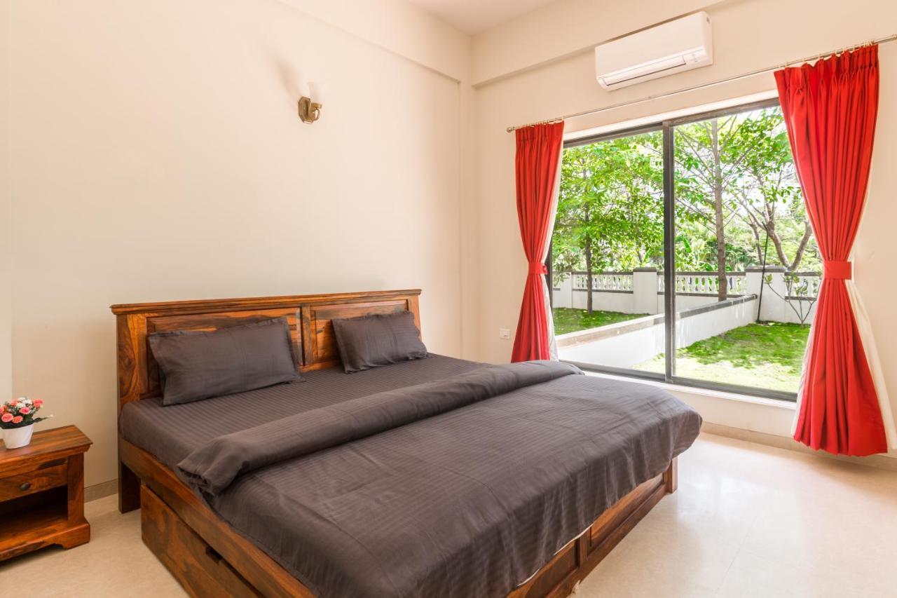 Villa Stayvista's Greenwoods Villa: City-center Retreat With Pool & Games
