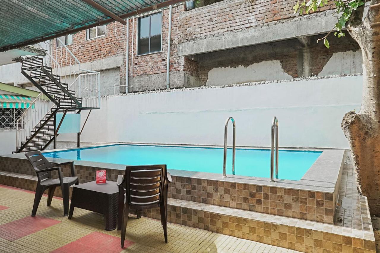 Oyo 15225 Rainbow House 3*